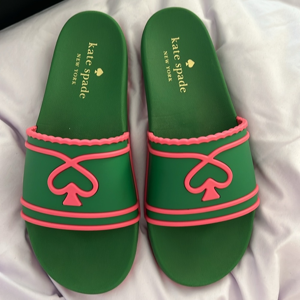 Kate Spade Pool Slide - Picture 2 of 13